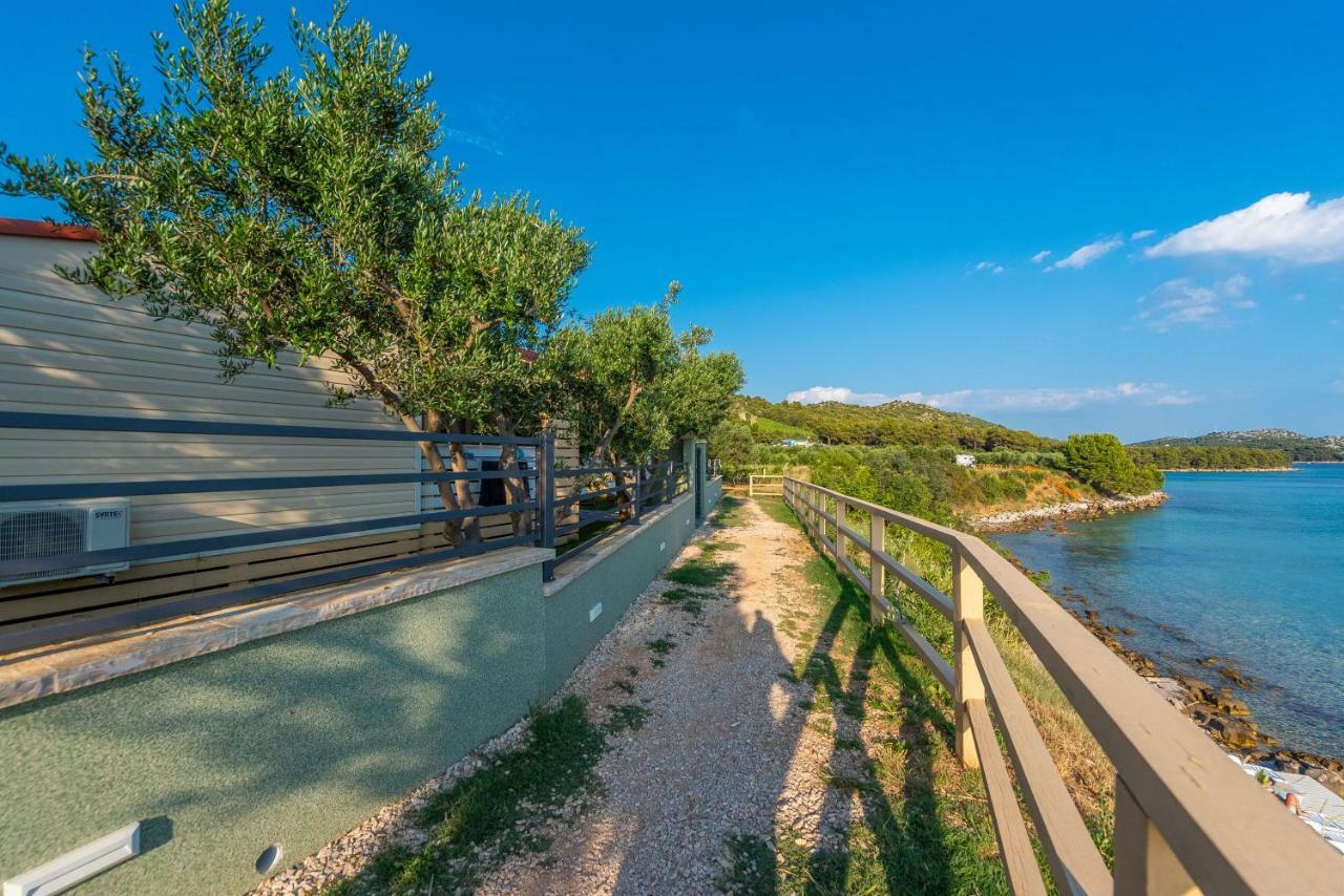 Camp Bepo Hotel Pakoštane Exterior foto